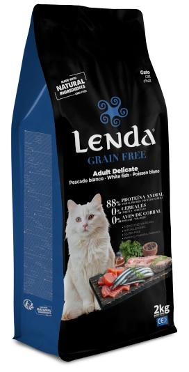 Alimento para gatos a base de pescado blanco